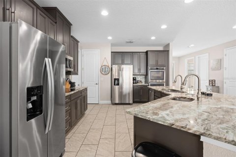 House in Kissimmee, Florida 11 bedrooms, 510.59 sq.m. № 1046851 - photo 12