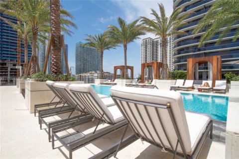 Condo in Miami, Florida, 2 bedrooms  № 1868350 - photo 3