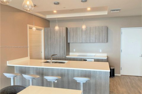 Condo in Miami, Florida, 2 bedrooms  № 1868350 - photo 21