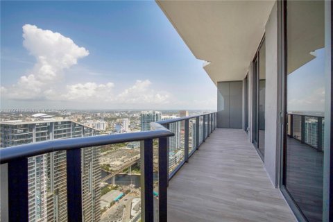 Condo in Miami, Florida, 2 bedrooms  № 1868350 - photo 10