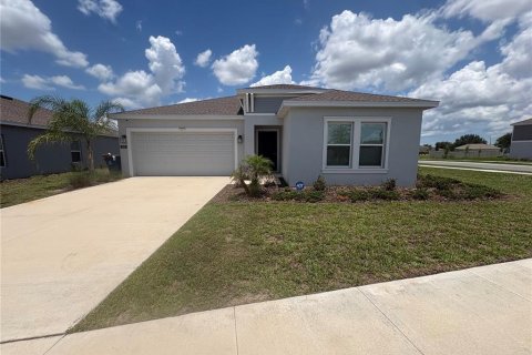House in Lake Wales, Florida 4 bedrooms, 179.77 sq.m. № 2228199 - photo 3