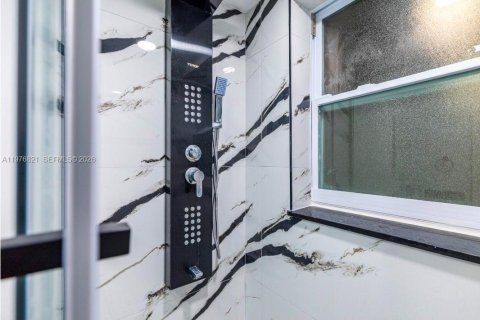 Condo in Margate, Florida, 1 bedroom  № 2043253 - photo 14