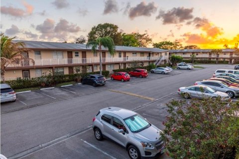 Condo in Margate, Florida, 1 bedroom  № 2043253 - photo 17