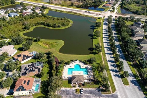 Villa ou maison à vendre à Tampa, Floride: 4 chambres, 232.26 m2 № 2427409 - photo 2