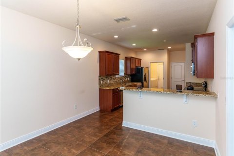 Villa ou maison à vendre à Tampa, Floride: 4 chambres, 232.26 m2 № 2427409 - photo 8