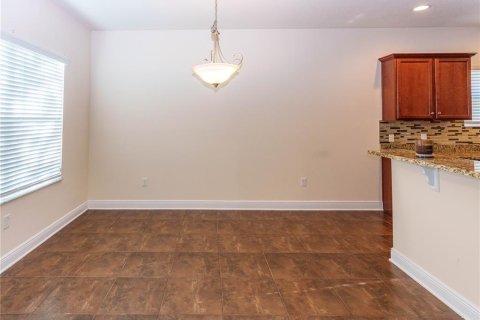 Villa ou maison à vendre à Tampa, Floride: 4 chambres, 232.26 m2 № 2427409 - photo 9