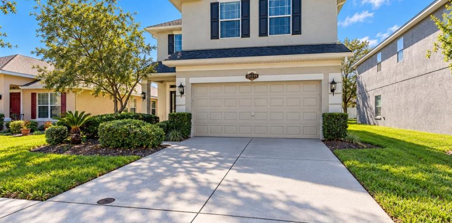 Villa ou maison à Tampa, Floride 4 chambres, 232.26 m2 № 2427409