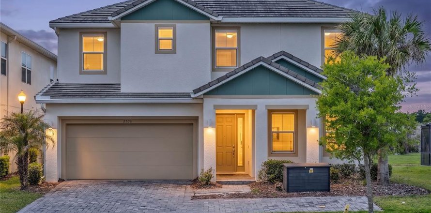 Villa ou maison à Kissimmee, Floride 10 chambres, 397.16 m2 № 2101264