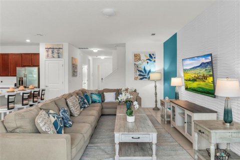 Villa ou maison à vendre à Kissimmee, Floride: 10 chambres, 397.16 m2 № 2101264 - photo 9