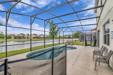 Villa ou maison à vendre à Kissimmee, Floride: 10 chambres, 397.16 m2 № 2101264 - photo 3