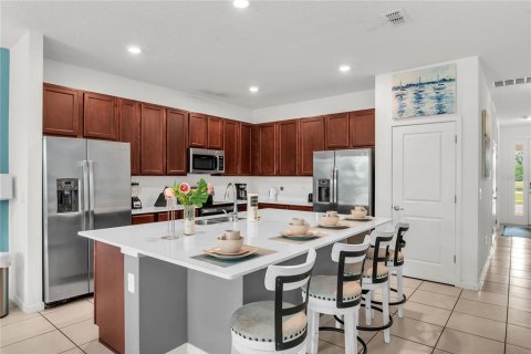 Villa ou maison à vendre à Kissimmee, Floride: 10 chambres, 397.16 m2 № 2101264 - photo 8