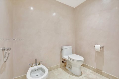 Condo in Aventura, Florida, 3 bedrooms  № 1452251 - photo 30