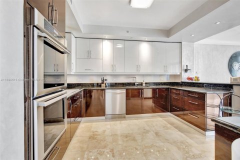 Condo in Aventura, Florida, 3 bedrooms  № 1452251 - photo 6