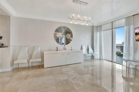 Condo in Aventura, Florida, 3 bedrooms  № 1452251 - photo 11