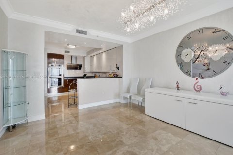 Condo in Aventura, Florida, 3 bedrooms  № 1452251 - photo 14