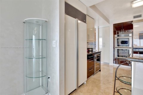 Condo in Aventura, Florida, 3 bedrooms  № 1452251 - photo 15
