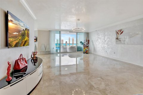 Condo in Aventura, Florida, 3 bedrooms  № 1452251 - photo 3