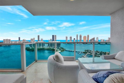 Condo in Aventura, Florida, 3 bedrooms  № 1452251 - photo 4