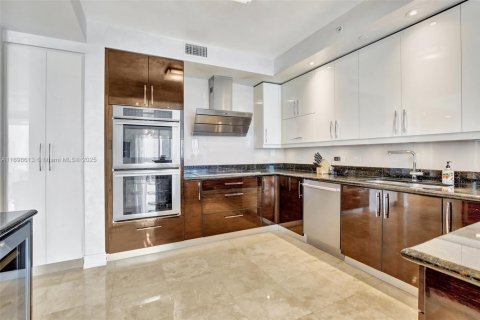 Condo in Aventura, Florida, 3 bedrooms  № 1452251 - photo 9