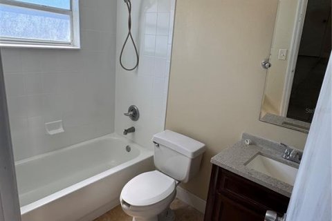 House in Kissimmee, Florida 3 bedrooms, 102.84 sq.m. № 2196732 - photo 12
