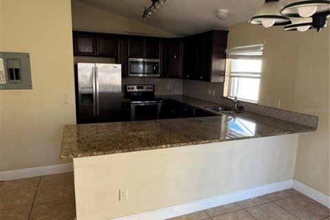 House in Kissimmee, Florida 3 bedrooms, 102.84 sq.m. № 2196732 - photo 8