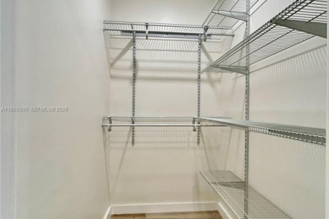 Villa ou maison à louer à Dania Beach, Floride: 2 chambres, 97.36 m2 № 2031201 - photo 12