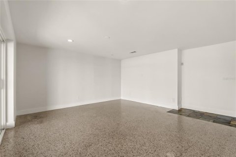 Casa en venta en Winter Garden, Florida, 4 dormitorios, 298.49 m2 № 1903172 - foto 28