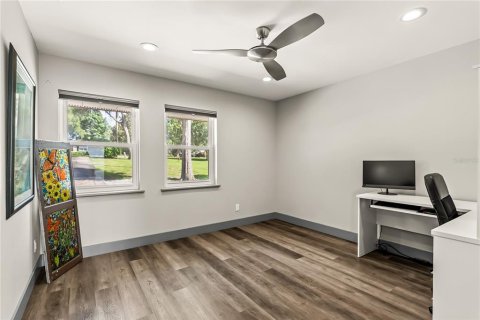Casa en venta en Winter Garden, Florida, 4 dormitorios, 298.49 m2 № 1903172 - foto 18