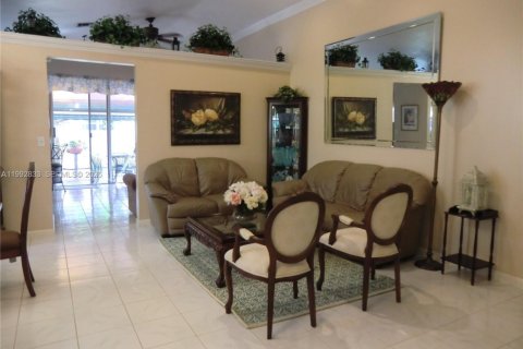Villa ou maison à louer à Pembroke Pines, Floride: 4 chambres, 147.71 m2 № 2055786 - photo 6