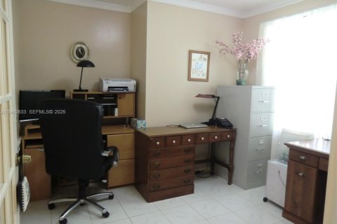 Villa ou maison à louer à Pembroke Pines, Floride: 4 chambres, 147.71 m2 № 2055786 - photo 7