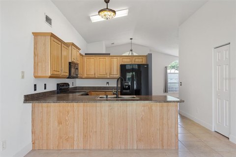 Villa ou maison à louer à Palm Coast, Floride: 3 chambres, 140.56 m2 № 2155854 - photo 16