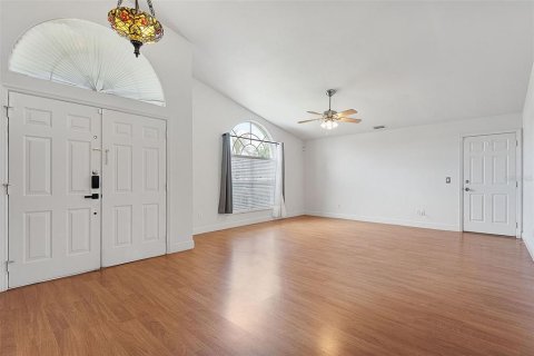 Villa ou maison à louer à Palm Coast, Floride: 3 chambres, 140.56 m2 № 2155854 - photo 4