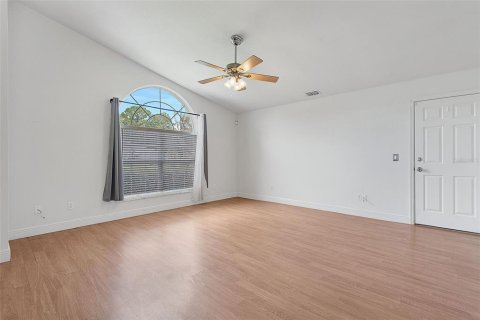 Villa ou maison à louer à Palm Coast, Floride: 3 chambres, 140.56 m2 № 2155854 - photo 5
