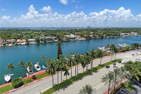 Купить кондоминиум в Майами-Бич, Флорида 2 спальни, 126.35м2, № 1935383 - фото 4