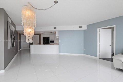 Condo in Sunny Isles Beach, Florida, 3 bedrooms  № 1697893 - photo 11