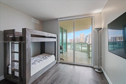 Condo in Sunny Isles Beach, Florida, 3 bedrooms  № 1697893 - photo 20