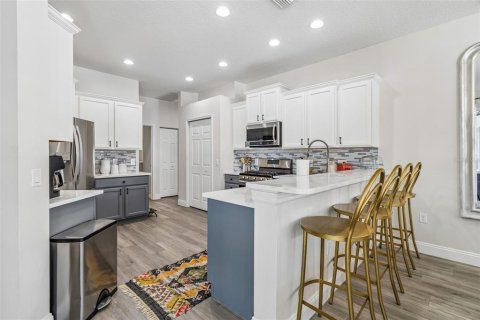 Villa ou maison à vendre à Bradenton, Floride: 5 chambres, 248.33 m2 № 2093169 - photo 12