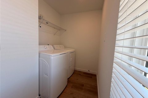 Villa ou maison à louer à Minneola, Floride: 4 chambres, 193.33 m2 № 2427596 - photo 16