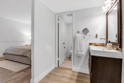 Condominio en venta en Aventura, Florida, 2 dormitorios, 120.12 m2 № 2066421 - foto 16