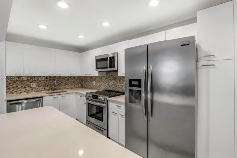 Condominio en venta en Aventura, Florida, 2 dormitorios, 120.12 m2 № 2066421 - foto 8