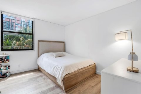 Condominio en venta en Aventura, Florida, 2 dormitorios, 120.12 m2 № 2066421 - foto 13