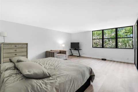 Condominio en venta en Aventura, Florida, 2 dormitorios, 120.12 m2 № 2066421 - foto 17