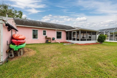 House in Palmetto, Florida 3 bedrooms, 116.69 sq.m. № 1636689 - photo 27