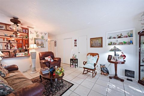 Propiedad comercial en venta en Bradenton, Florida, 3 dormitorios, 175.49 m2 № 2091563 - foto 16