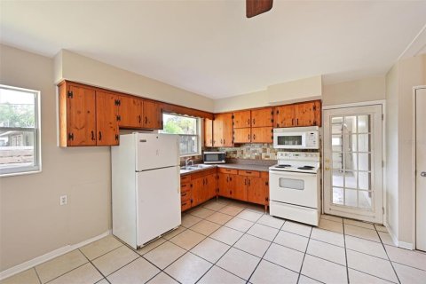 Propiedad comercial en venta en Bradenton, Florida, 3 dormitorios, 175.49 m2 № 2091563 - foto 9