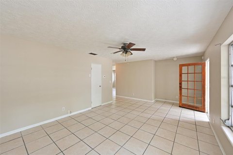 Propiedad comercial en venta en Bradenton, Florida, 3 dormitorios, 175.49 m2 № 2091563 - foto 8