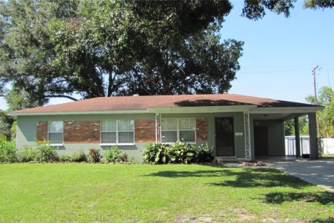 Villa ou maison à Tampa, Floride 3 chambres, 97.55 m2 № 2316400