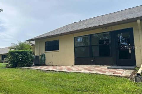 Villa ou maison à vendre à Clearwater, Floride: 2 chambres, 89.19 m2 № 2333948 - photo 17