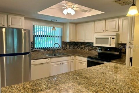 Villa ou maison à vendre à Clearwater, Floride: 2 chambres, 89.19 m2 № 2333948 - photo 5