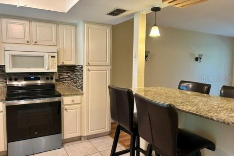 Villa ou maison à vendre à Clearwater, Floride: 2 chambres, 89.19 m2 № 2333948 - photo 4